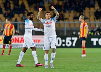 Il Napoli rialza la testa e vince a Lecce 2-1
