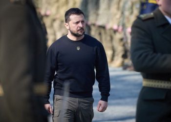 Ucraina, Zelensky “Il mondo reagisca sulla decapitazione dei soldati”