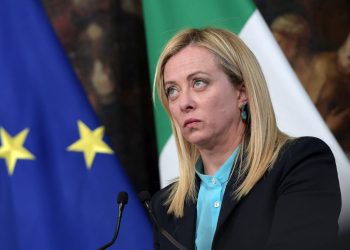 Immigrazione, Meloni “Obiettivo è eliminazione protezione speciale”