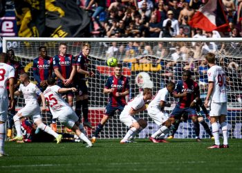 Pobega risponde a Sansone, Bologna-Milan 1-1