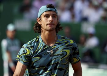 Sinner si ritira, Musetti in semifinale a Barcellona