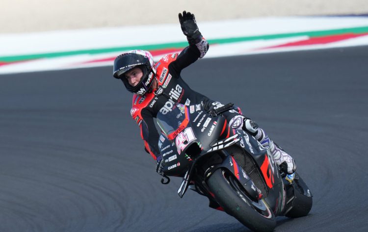 Aleix Espargarò primo nelle FP2 della MotoGp a Jerez