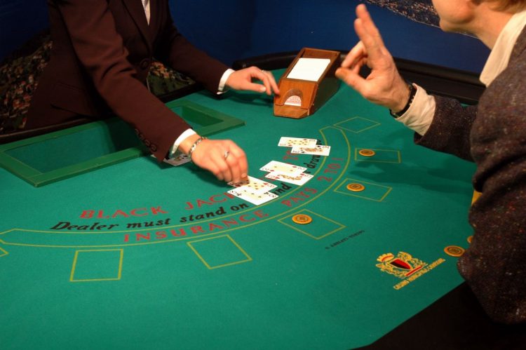 Italiano accusato di aver aiutato giocatori a frodare un casinò maltese