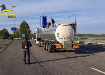 Treviso, gdf sequestra 24mila litri di gasolio di contrabbando