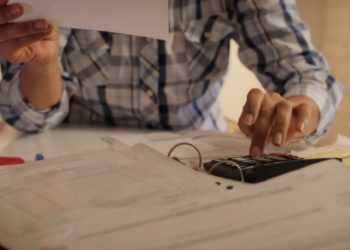 Via libera al Def, 3 miliardi per tagliare il cuneo fiscale