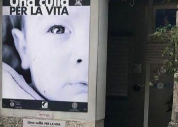 Milano, a Pasqua neonato lasciato con una lettera in ospedale dalla madre