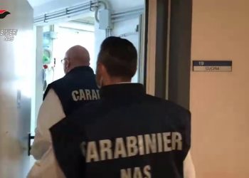 Escrementi e blatte in mense ospedaliere, i Nas chiudono 7 cucine