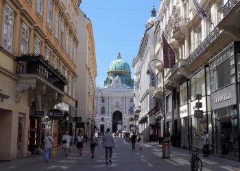 Turismo, 16 milioni in partenza per Pasqua e 25 aprile