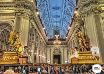 Fede, tradizione, folklore a Comiso. Domani il momento clou per la Pasqua comisana con l’atteso rito della Paci