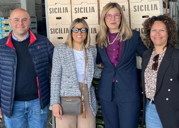 Comiso, la vicepresidente Agricoltura alla Camera dei Deputati Gadda con il candidato sindaco Salvo Liuzzo