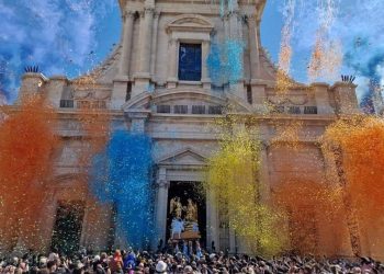 Paci a Comiso: un tripudio di colori