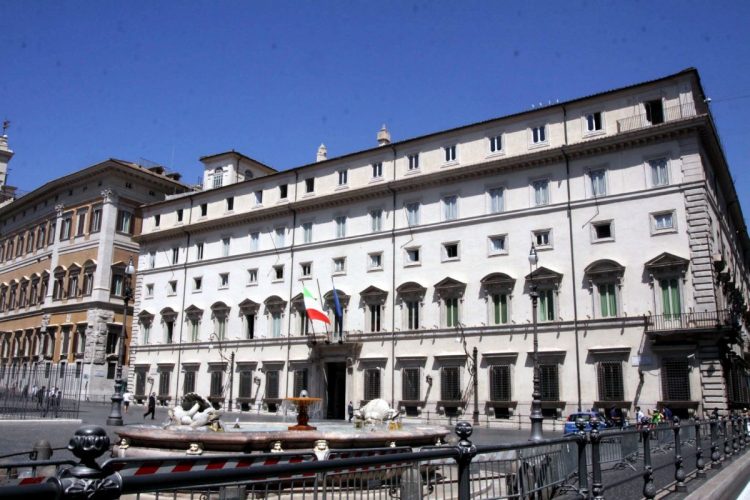 Def, via libera del Consiglio dei ministri