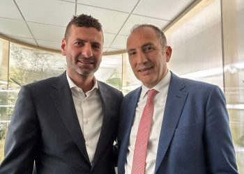 Voli Ryanair cancellati a Comiso, il candidato Riccardo Schininà insieme al Pd organizza sit in di protesta