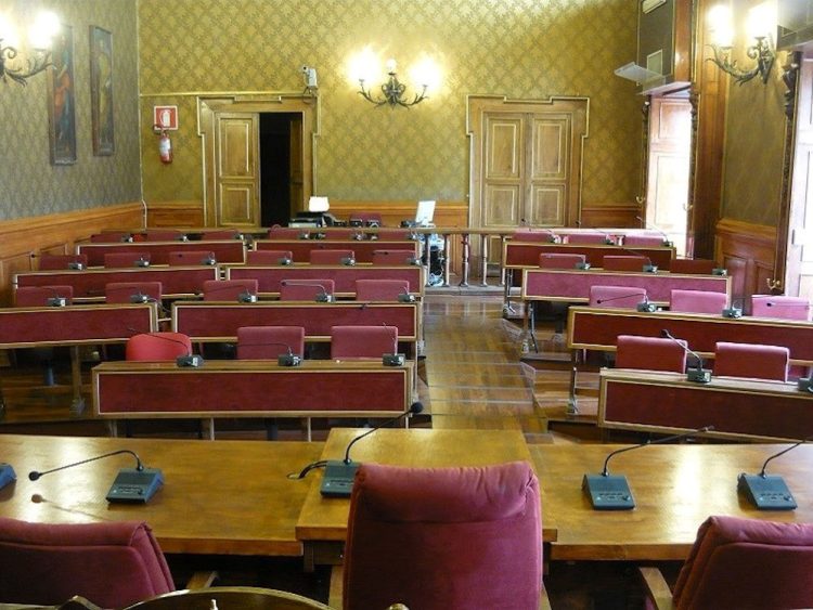 Ragusa, ultima seduta consiliare con ribaltone finale