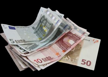 Bonus da 150 euro e bonus da 200 euro: a chi spettano e come richiederlo