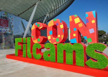 La Festa Non Si Vende!! Chiusura Centro Commerciale a Pasqua e Pasquetta