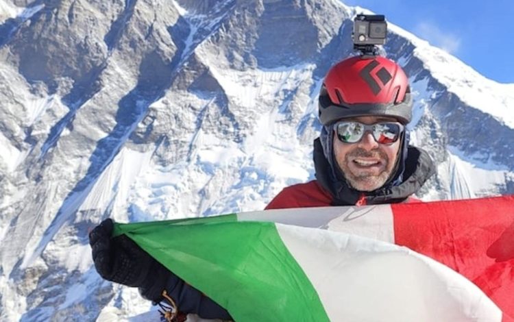 Guglielmo Venticinque conquista la vetta dell'Himalaya