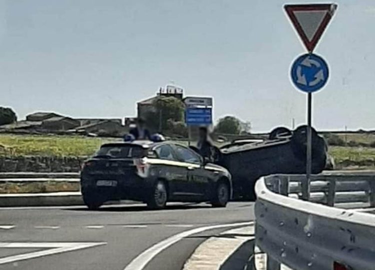 Incidente stradale a Ragusa: due feriti