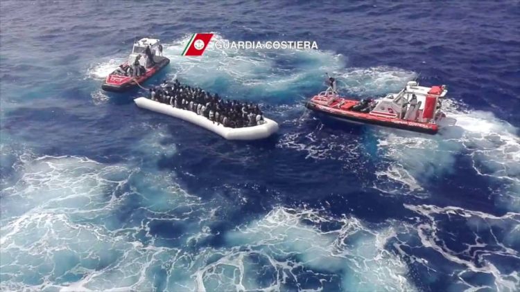 Escalation di sbarchi per Pasqua: salvati oltre 3 mila migranti