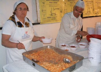 A Monterosso Almo la Sagra dei cavatieddi e la Festa degli Angeli