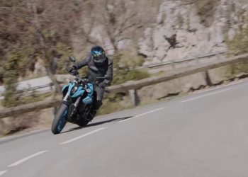 Da Suzuki la nuova street  fighter GSX-8S
