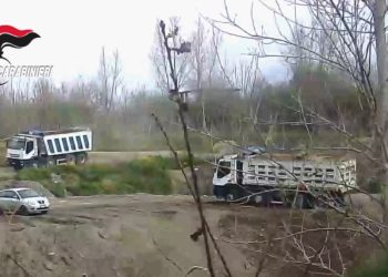 Tonnellate di rifiuti sotterrate nel Parco Nazionale del Vesuvio