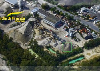 Pescara, sequestrata area di un’azienda adibita a gestione rifiuti