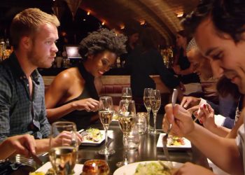 Ristorazione, crescono i consumi ma restano sotto i livelli pre Covid