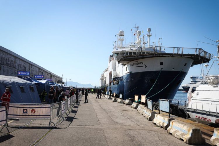 Migranti, in 336 soccorsi nella regione SAR maltese, sbarco a La Spezia