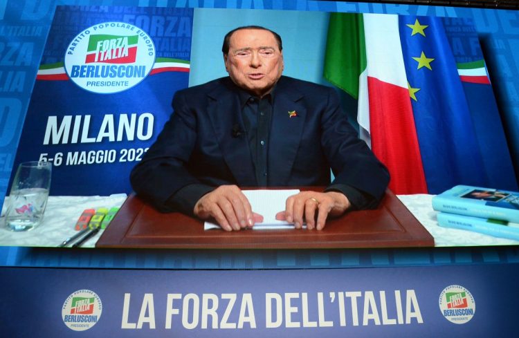 Berlusconi “Pronto a riprendere le nostre battaglie per la libertà”