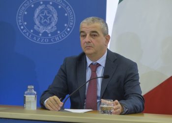 Riforme, Fazzolari “Non vogliamo depotenziare ruolo Capo dello Stato”