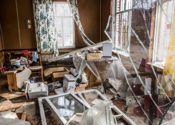 Ucraina, attacco di droni verso Kiev. In azione difesa aerea