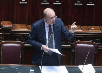 Scuola, Valditara “Su fuga docenti dati drammatici, servono incentivi”