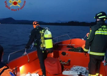 Barca si ribalta sul Lago Maggiore, quattro morti