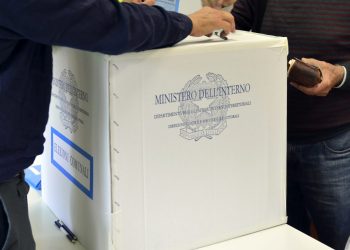 Amministrative, ai ballottaggi affluenza in calo al 49,6%