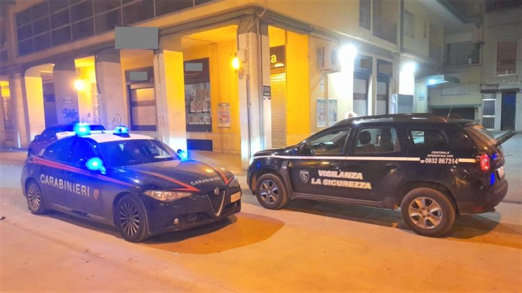 Tentato furto in un supermercato a Vittoria