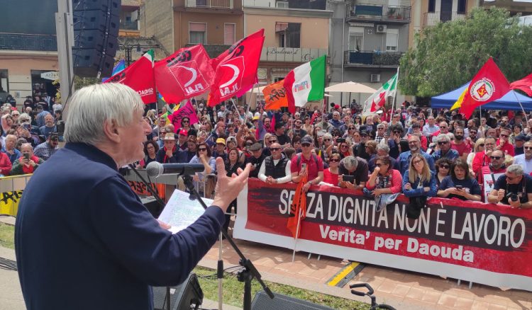 1 maggio, Don Ciotti ad Acate: su Daouda Diane scomparso, chi sa parli e abbia il coraggio di denunciare