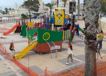 I giochini non ancora pronti di Scoglitti presi d’assalto dai bambini