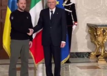 Mattarella a Zelensky “Siamo pienamente al vostro fianco”