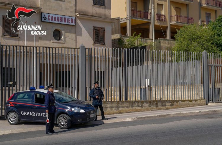 Estorsione e rapina: ad Ispica in manette 58enne