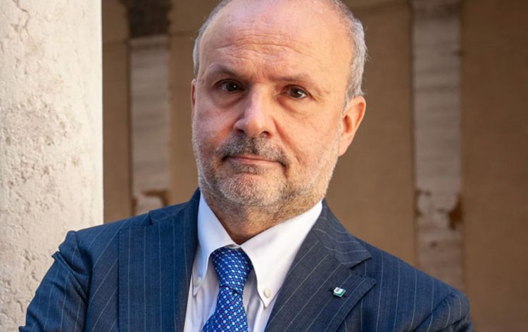 Il ministro della Salute Orazio Schillaci a Catania