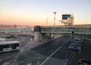 Etna, aeroporto di Catania torna operativo dalle 9