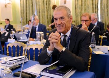 Pd, Cottarelli “Nei prossimi giorni mi dimetterò da senatore”