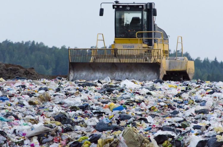 Discarica in contrada Lanzagallo tra Modica, Ispica e Pozzallo