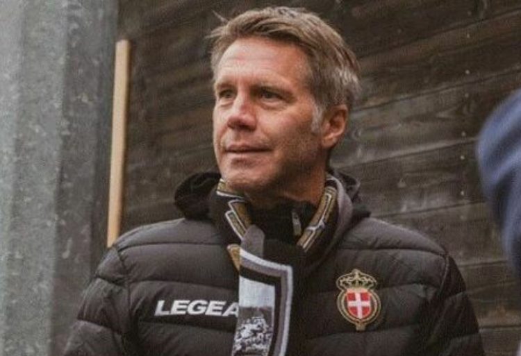 Real Aversa Calcio, Emanuele Filiberto denuncia: la mia squadra avvelenata a Ragusa. La squadra sconfitta dal Ragusa Calcio