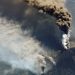 Catania, crolla una parte del cratere dell'Etna, nube eruttiva alta chilometri