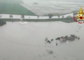 Alluvione in Emilia Romagna, allagamenti e abitazioni evacuate