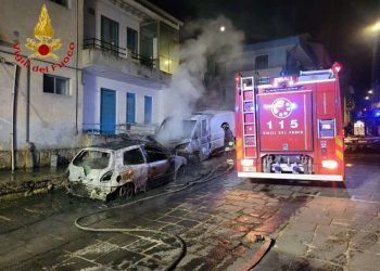 Auto a fuoco nella notte a Giarratana