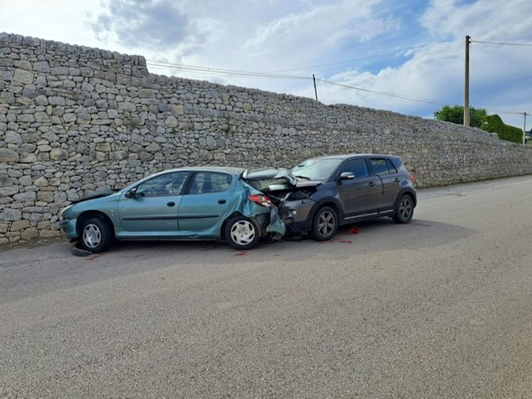 Modica, grave incidente a Frigintini: 19enne trasferito in elisoccorso a Catania