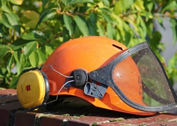 Incidente sul lavoro: muratore precipita e muore in un cantiere